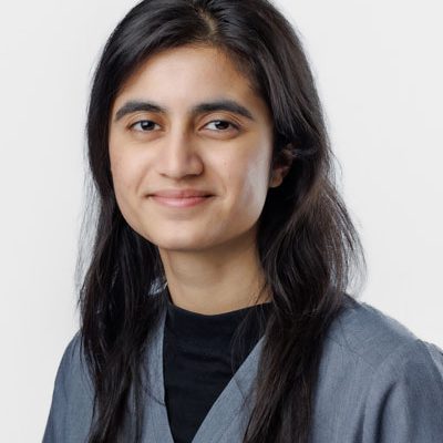 Headshot image for Dr Hannah Gill